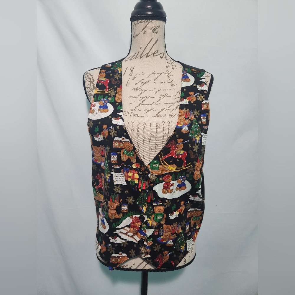 111 Main, Vintage Festive Christmas Holiday Winter Teddy Bear Vest.